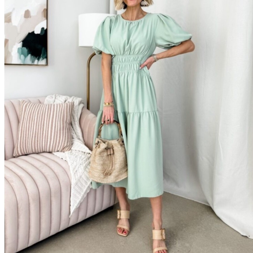 Womens Tiered Boho Midi Dress Size M Sage Green Puff Sleeve Smocked Cottage